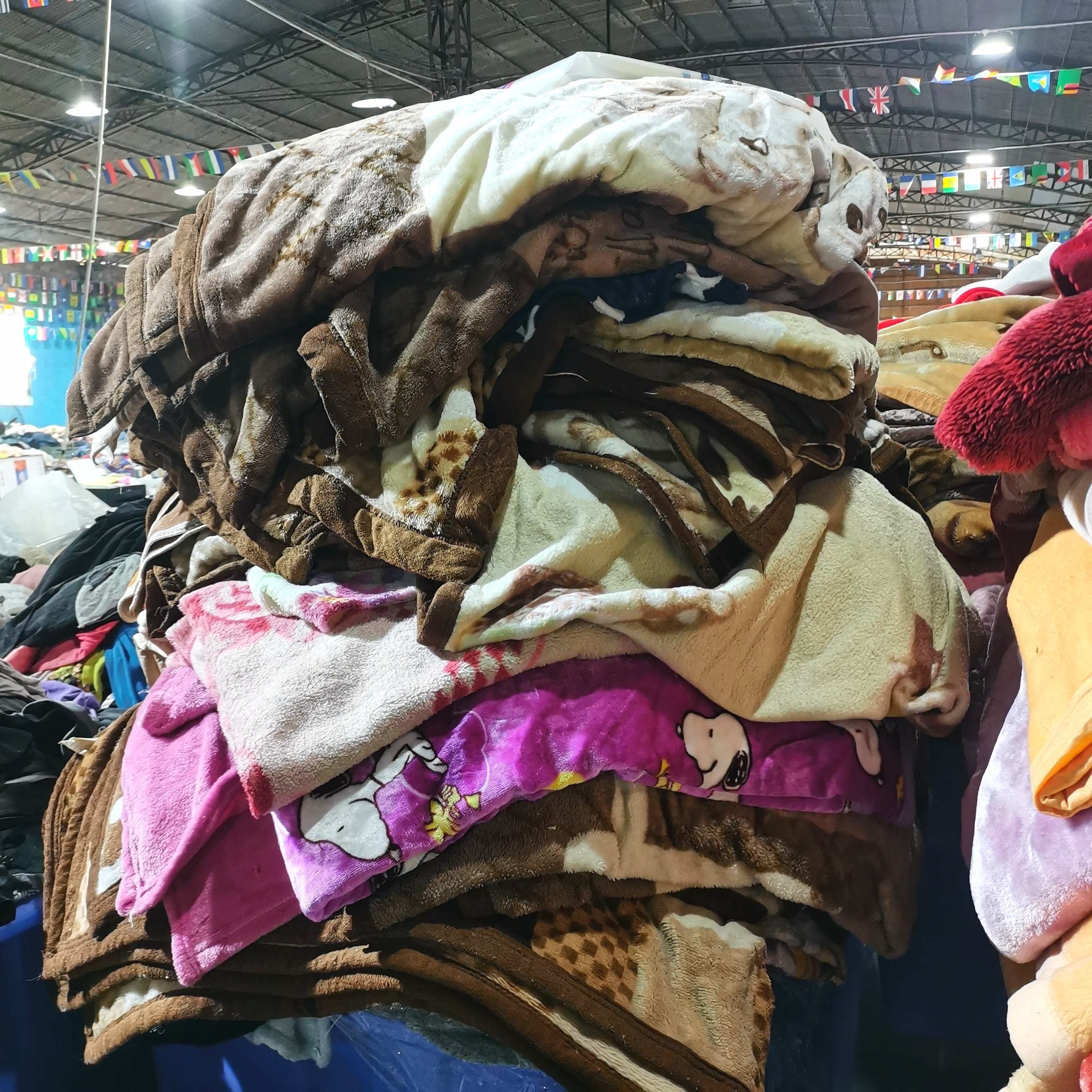 Top Quality Bulk Used Blankets Flat Bed Sheets Second Hand Heavy Blankets Clean 95% Stock Blankets