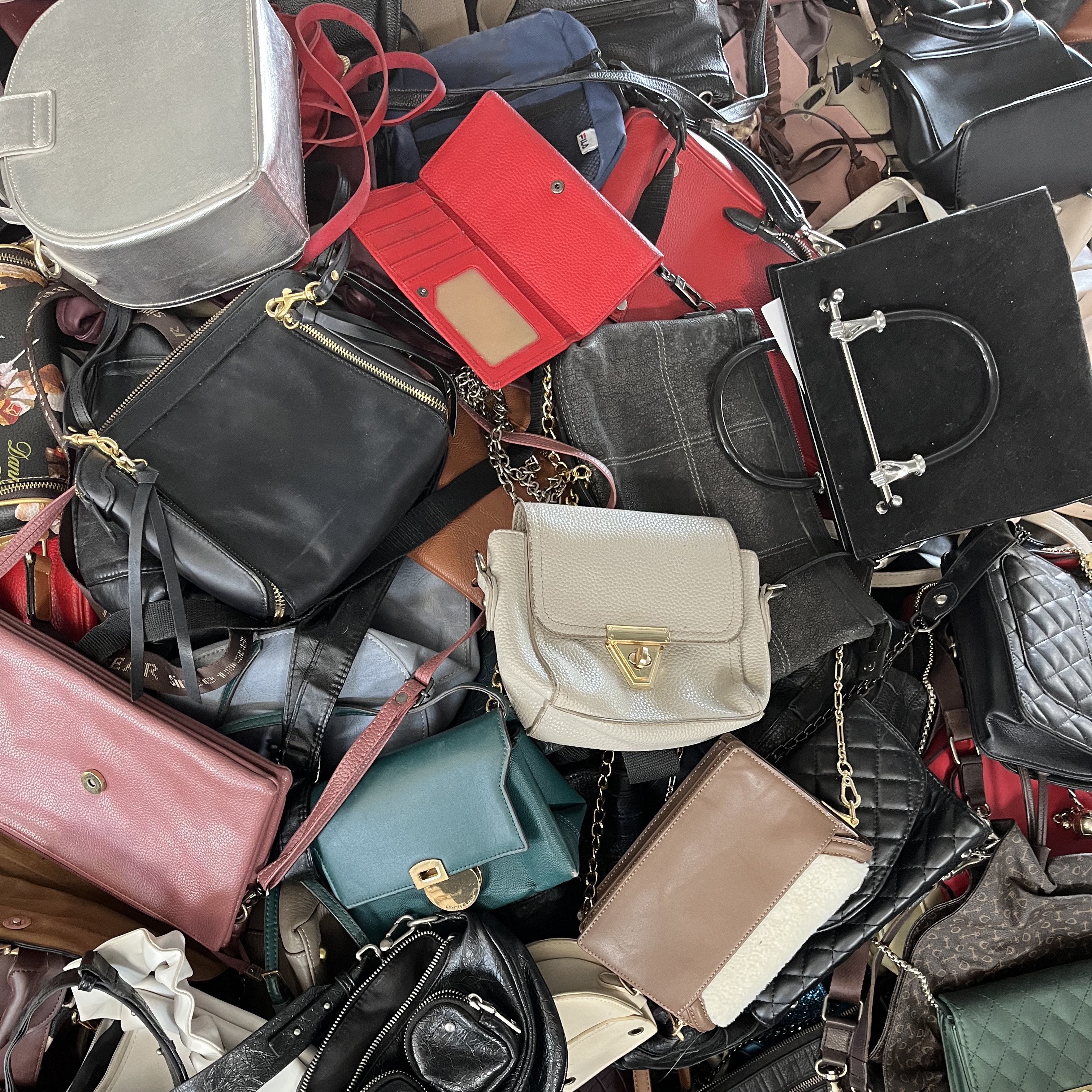 Used Bags Wholesale Mixed In Bales Second Hand Women Handbags Korea Branded Designer Cheap Ladies Purse Bags