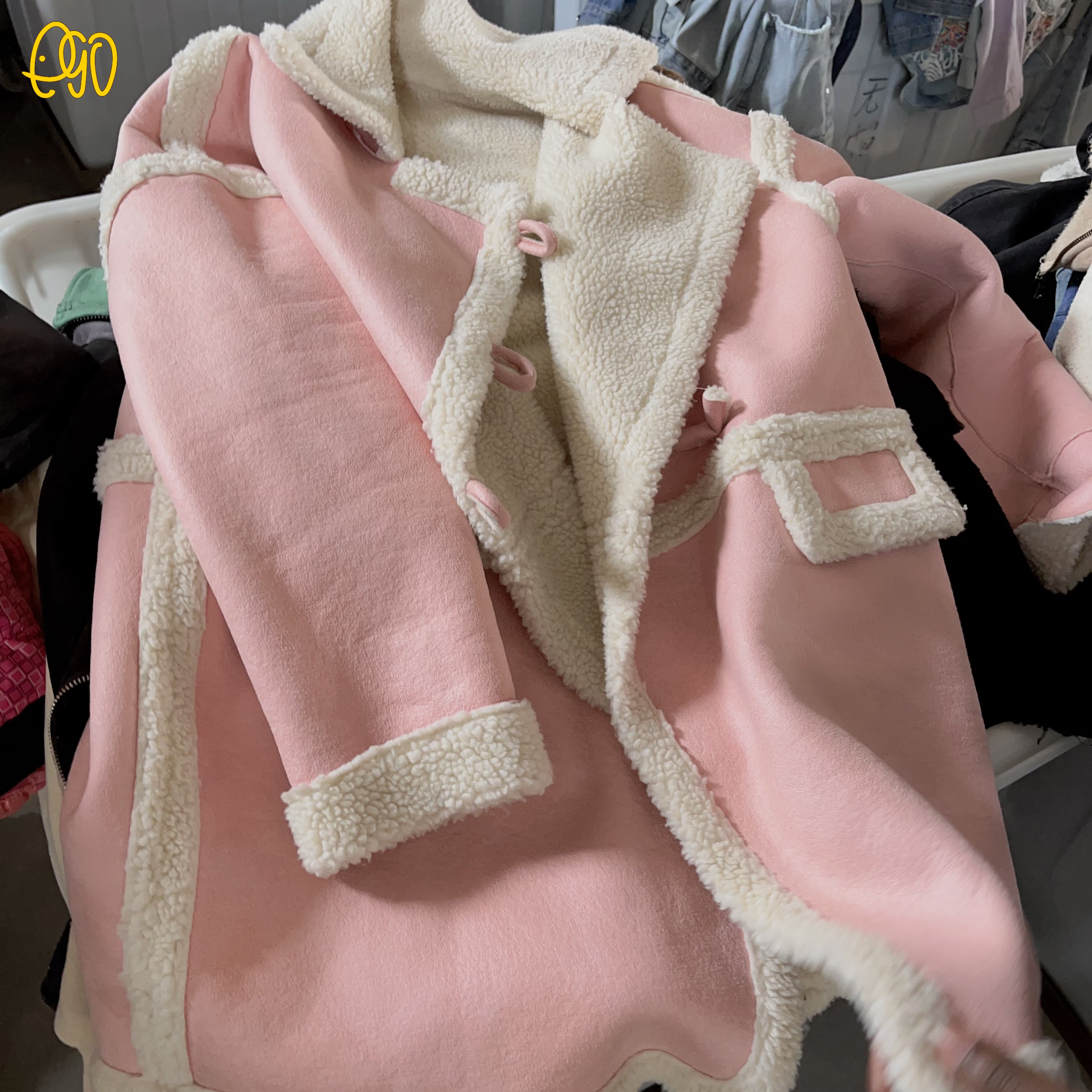 Sueded Used Jacket In Bales Winter Used Clothes Exporter Wholesale Used Clothes Women Second Hand Deerskin Velvet Clothing