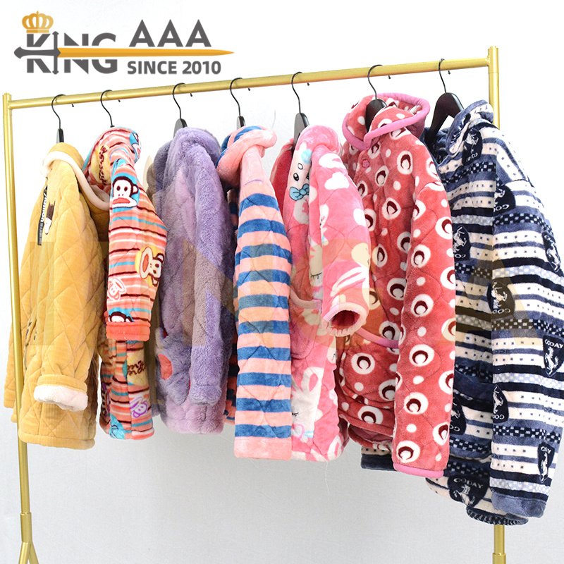 Wholesale Winter Thick Pajamas Women Warm Female Sleepwear Sets Second Hand Clothing Used Home Clothes in Bales