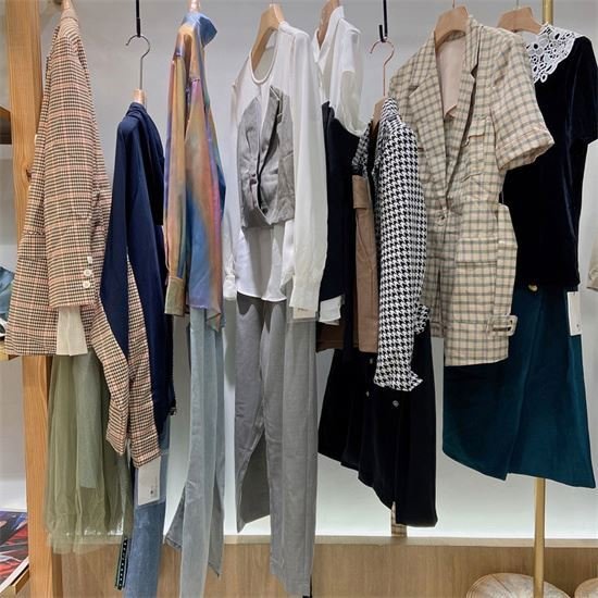Discount Women's Clothing 2024 Used Clothing Wholesale Purchase Inventory Final Clearance