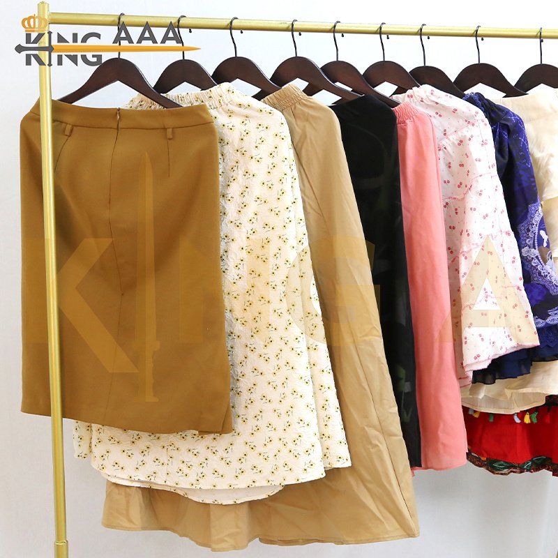 Bodega price second hand clothing korea used skirts women clothing bales from japan