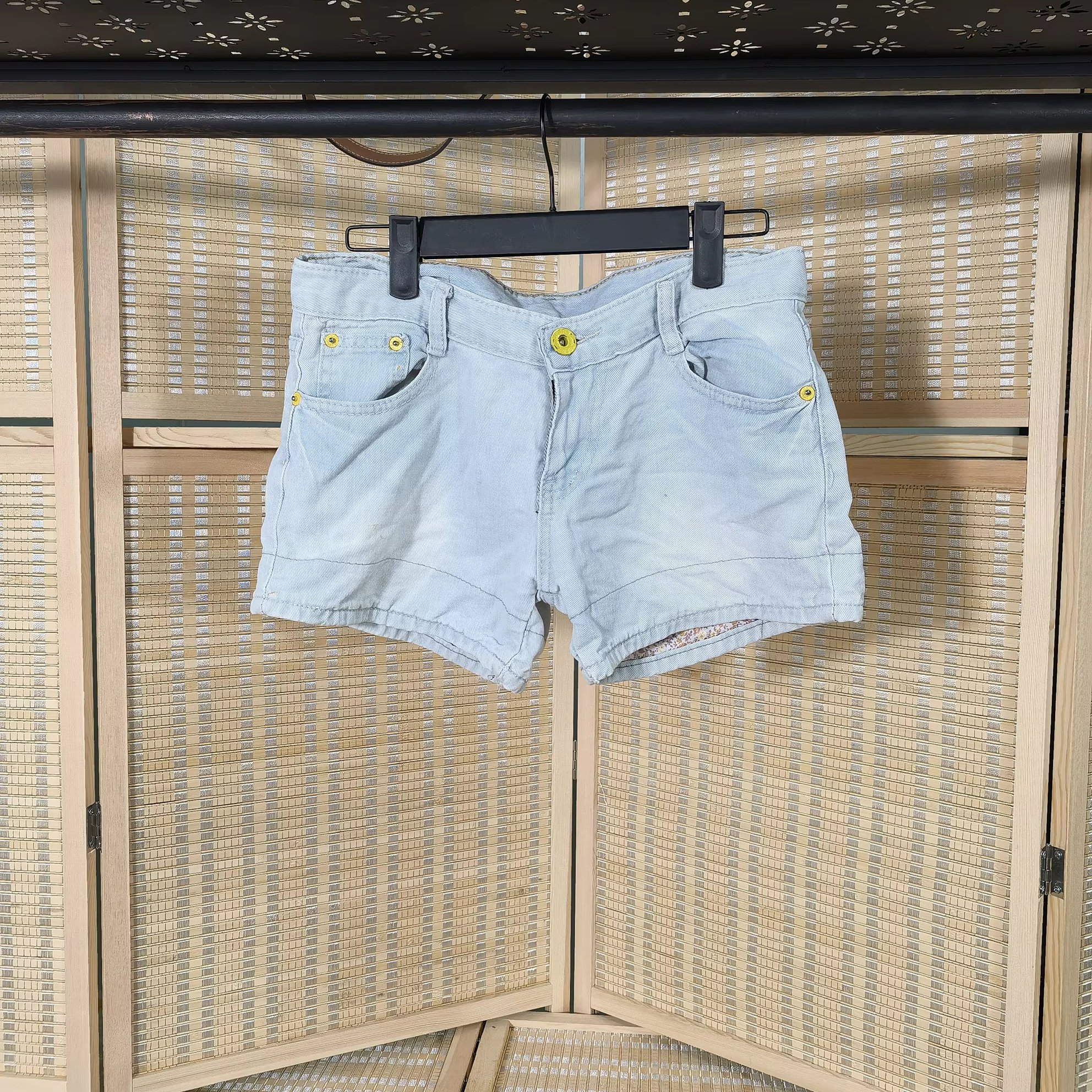 Wholesale High Quality Casual And Comfortable Fashion Used Light-colored Denim Shorts Second Hand Clothes