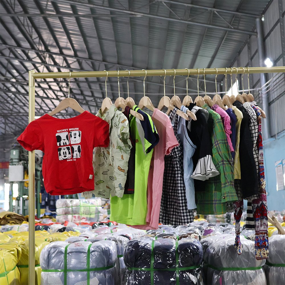 Used clothes usa branded vip used clothing sport cloth thrift stores KINGAAA bale apparel stock in bundle