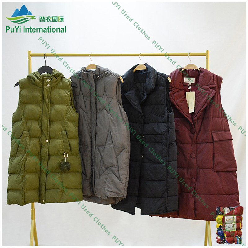 Winter waistcoat thick jacket good used clothing used sports clothes second hand