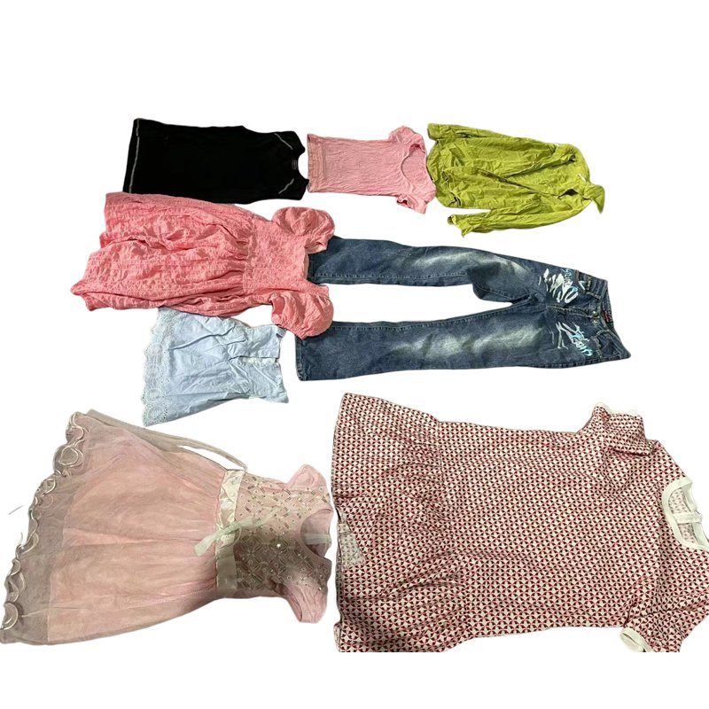 Export Containers Second-Hand Hoodies Clothes Thrift Clothes Used Jackets Stock Bales Used Branded Clothes