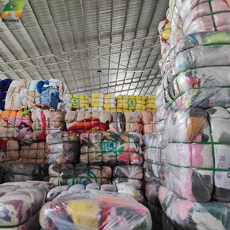 Wholesale Exporters Japan Second Hand Clothing Ladies Womans Jeans Dresses Mens Used Clothes Bales