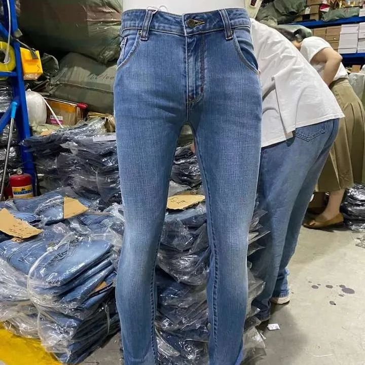 Factory Wholesale Denim Jeans Ripped Skinny Jeans Men Surplus Stock Lots Clearance