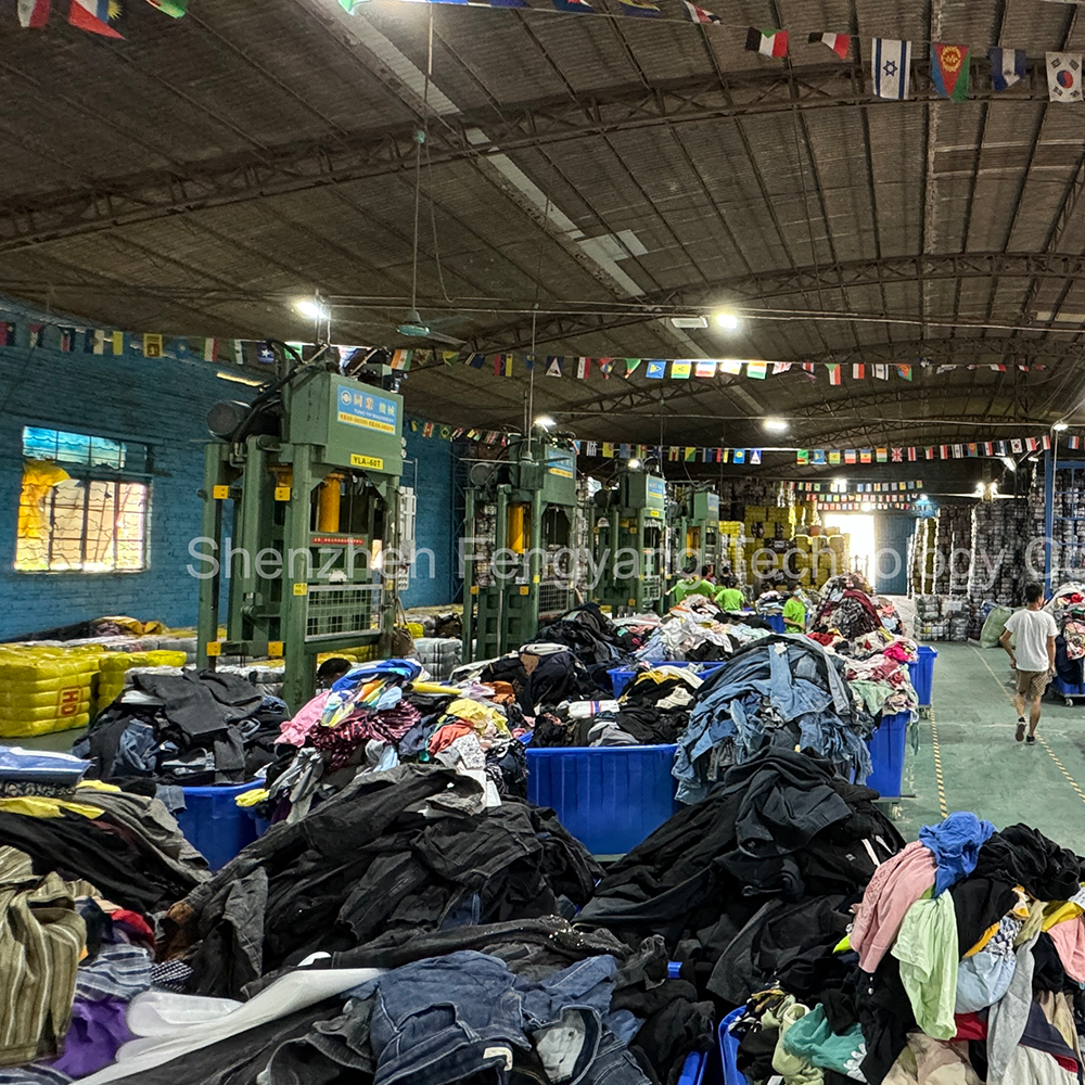 FengYang Used Clothes Women's Cotton Top Short Bales for Women Used for Adult Second Hand Clothing Silk top