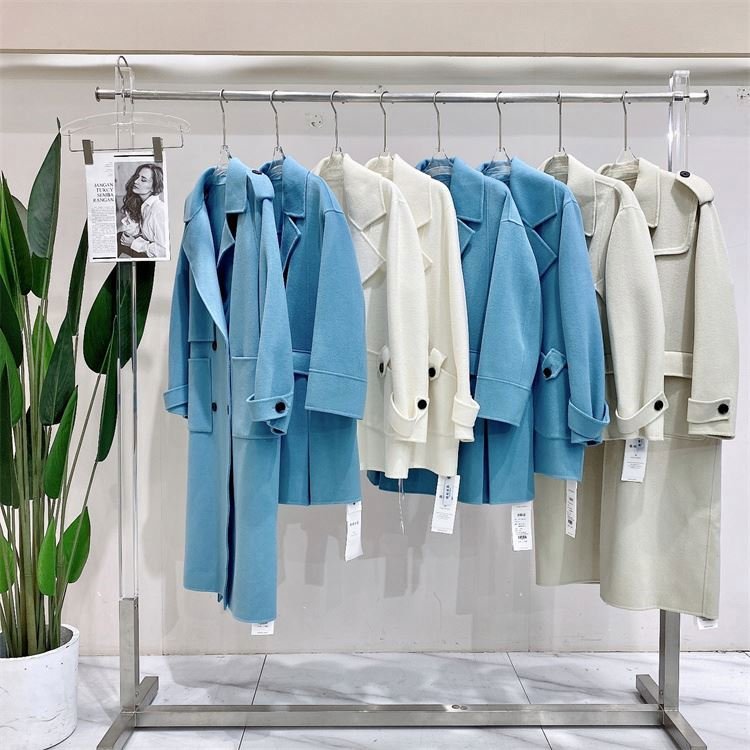 High Quality Thermal Cashmere Coats Discount Used Women's Outerwear In Stock End Stock Bulk Sale