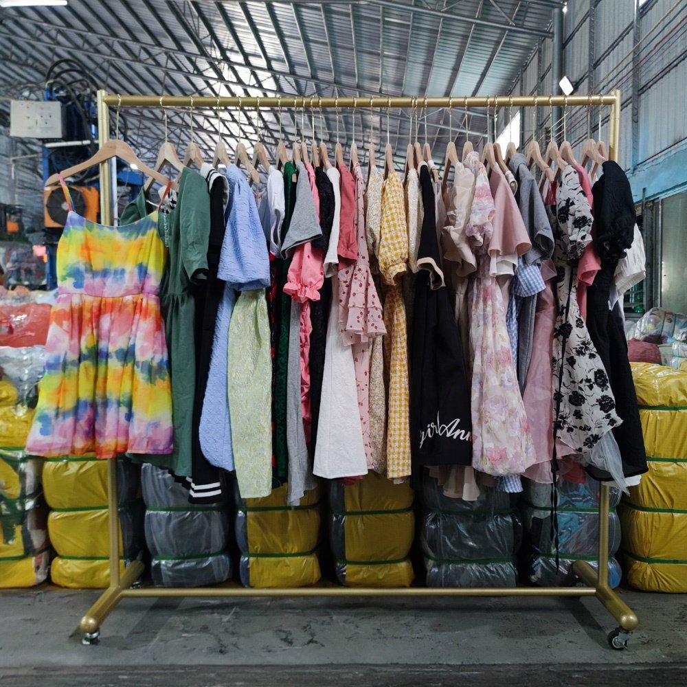 Bulk wholesale dresses premium mix ukay clothing women used clothes in bale for sale