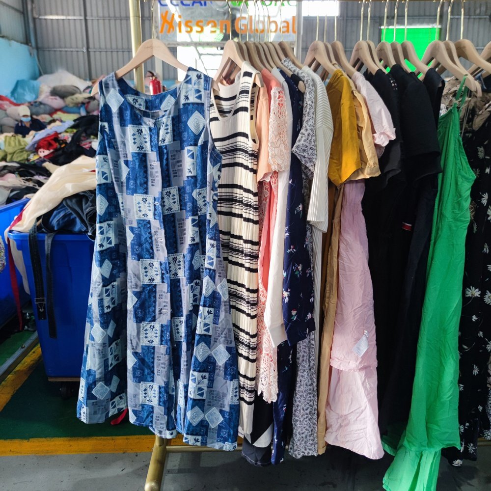Bulk wholesale dresses premium mix ukay clothing women used clothes in bale for sale