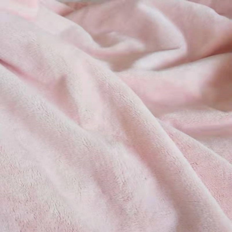 Hot Sale Super Warm 50KG in Bale Good Quality Thin and Heavy Used Flannel Blanket Secondhand Blanket used Clothes