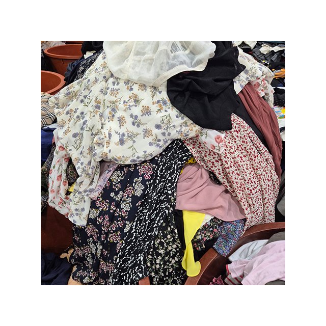 South Korea exports high quality used clothes at low prices a wide range of cheap prices used clothes