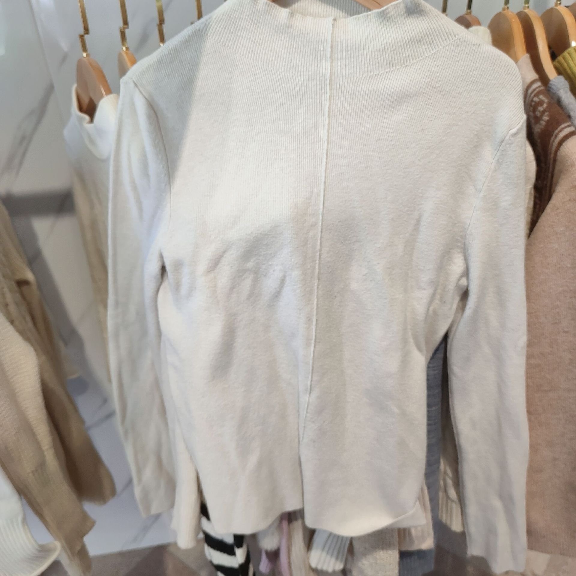 Pure Color Bales Used Clothes Branded Cheap Used Clothing Turtlenect Sweater Women Import Second Hand Clothes