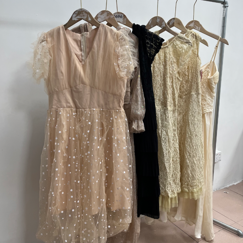 Second Hand Apparel Women Long Dresses Sexy Stock Wholesale Bulks Bales Used Clothes From Uk Bales For Ladies Dresses