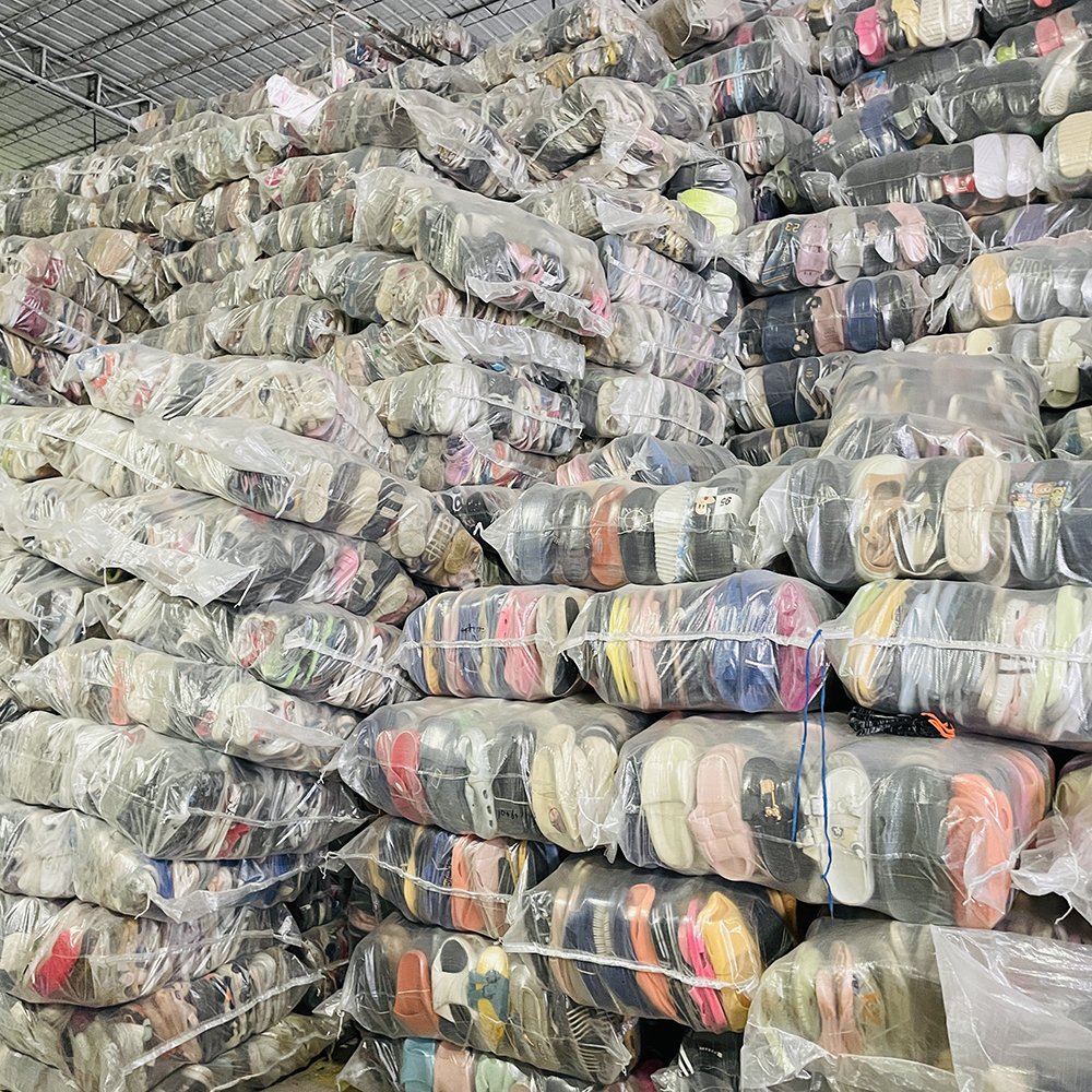 Wholesale of second hand men's basketball shoes and used brand shoes used clothes bales