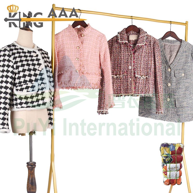 2024 Wholesale Fashion Used Clothes Ladies Channel Style Wear Casual Wool Woven Blended Fabric Vintage Apparel For Women