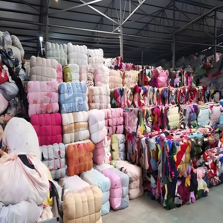 Wholesale Used Woman Clothes Second hand ladies summer winter one container of used clothes