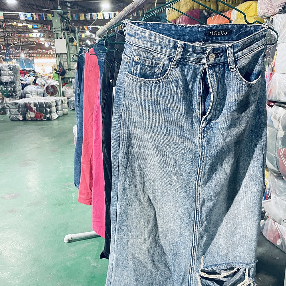Wholesale used Basic Design Ladies High Waist Skirt Casual Front Slit Jean Skirt For Women Plus Size Denim Long Skirt