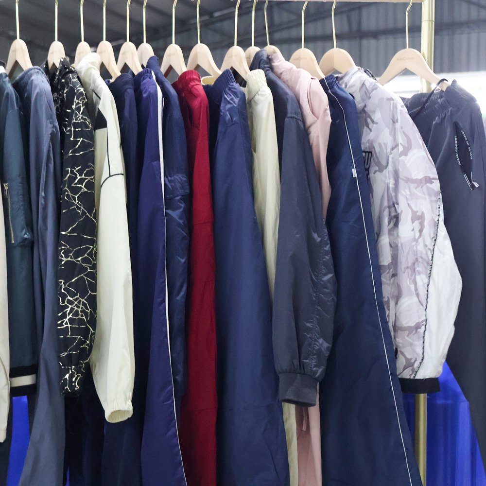 Wholesale Women Winter Thrift Clothes Branded 2nd Hand Clothes Bales Mixed Used Clothing Branded