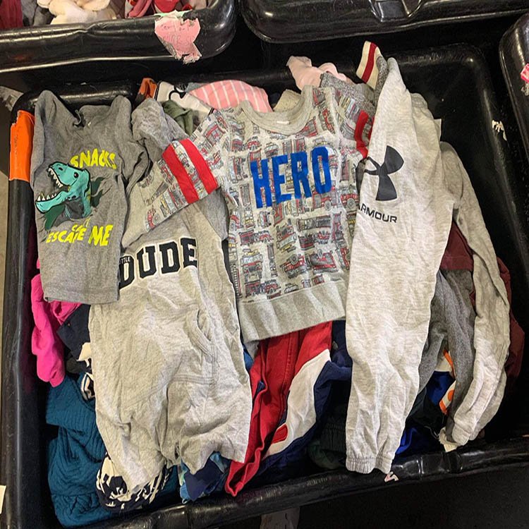 2024 fashion mix light material ladies men's kids summer wears used clothings clothes bales for qatar