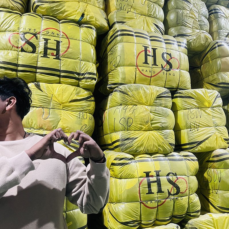 Wholesale of mixed size old clothes and second-hand clothes in 45kg packaging