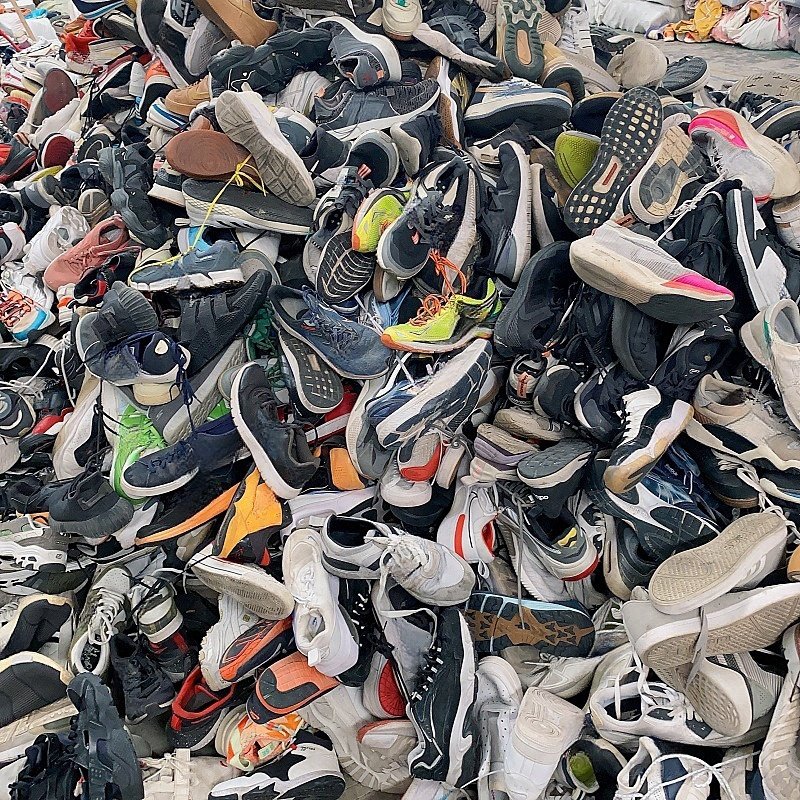 Southeast Asia Suppliers basketball shoes international brand sneakers high top wholesale Chinese brand second hand bundle bales