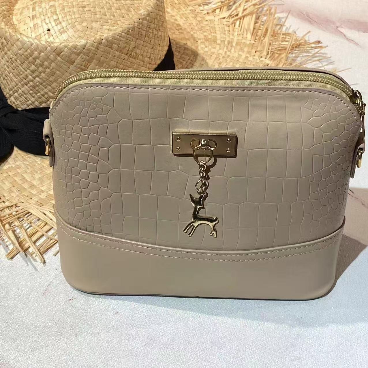 WO best sale in Africa cheap price stock ladies bags handbag liquidation surplus cancelled stock lots