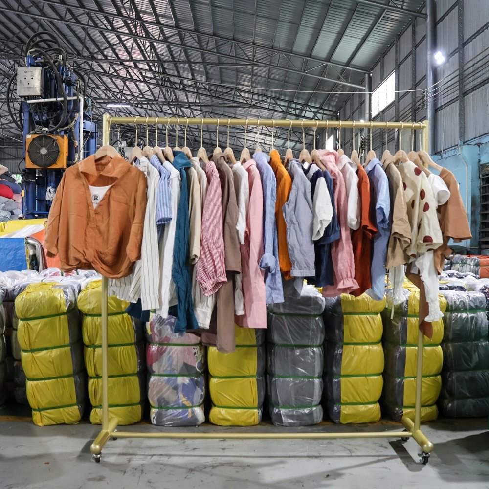Ukay lady blouse women's top wear colour used clothes cotton used cloth premium used clothing bales from korean thrift bale