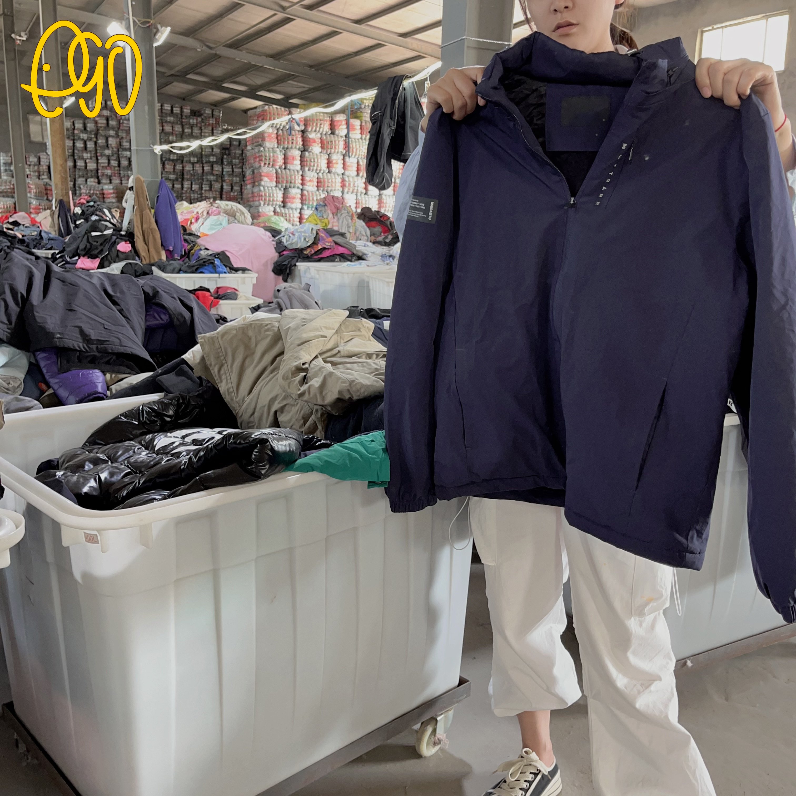 Bulk Second Hand Clothing Used Men Winter Zipper Cotton Padded Jacket 2nd Hand Heavy Coat Suit Bales