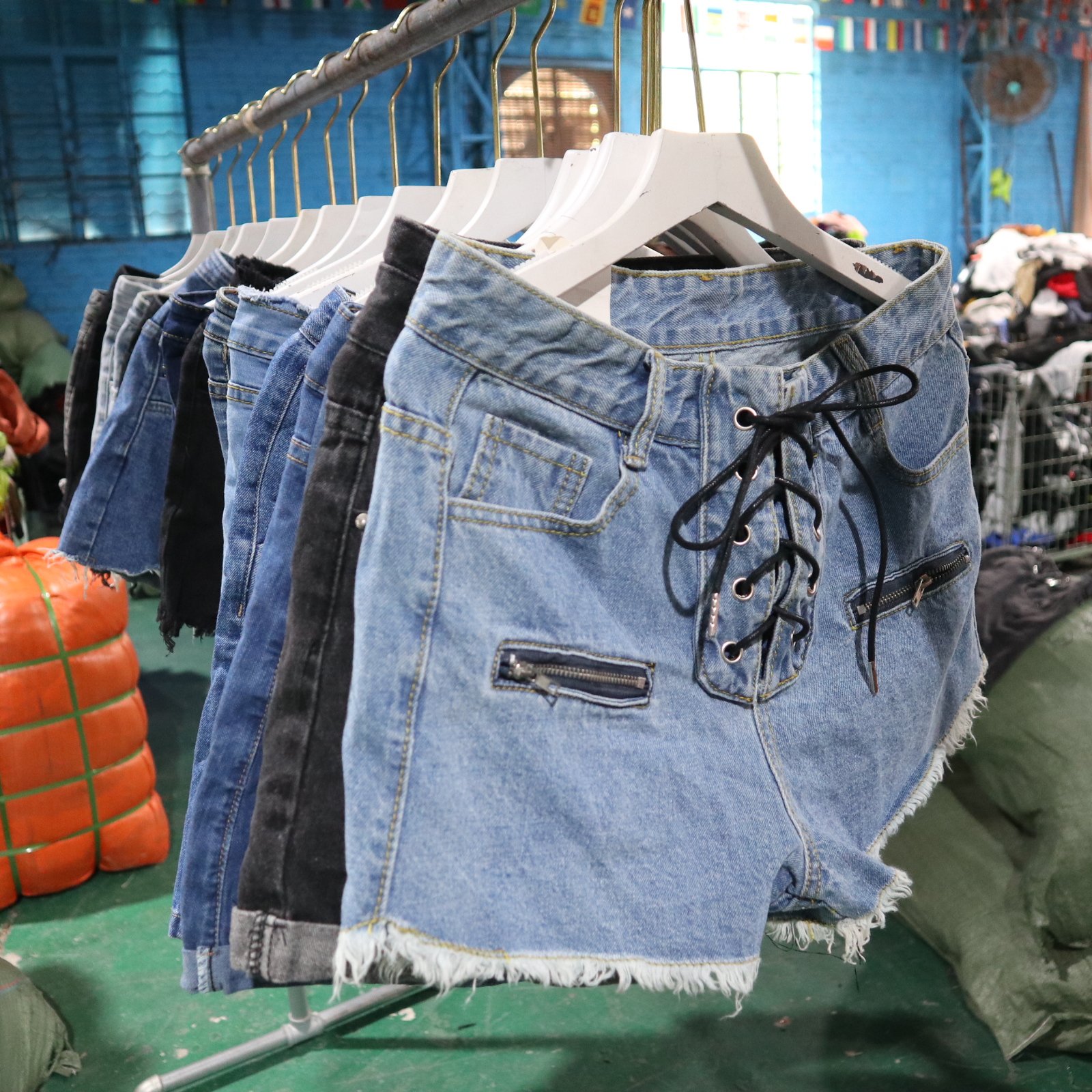 High Quality Fashion Design Used Ladies Denim Jean Shorts Used Clothing Mixed Bales