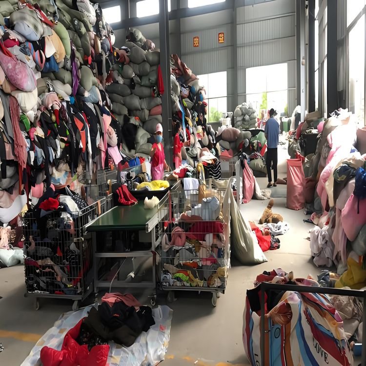 Wholesale man second hand used jackets used mens branded t shirts thrift clothes branded bales
