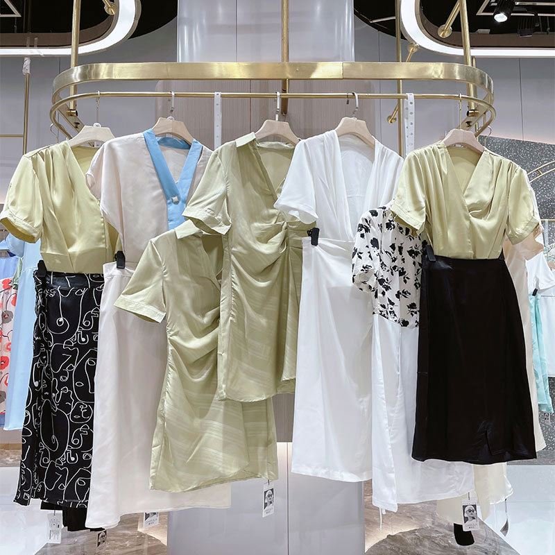 Wholesale of second-hand summer clothing stock women fashion used clothes dress