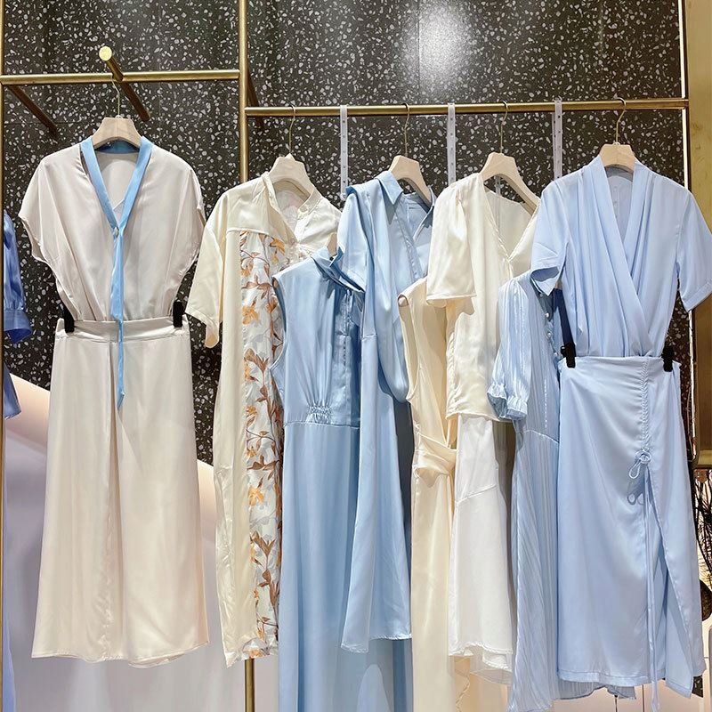 Wholesale of second-hand summer clothing stock women fashion used clothes dress