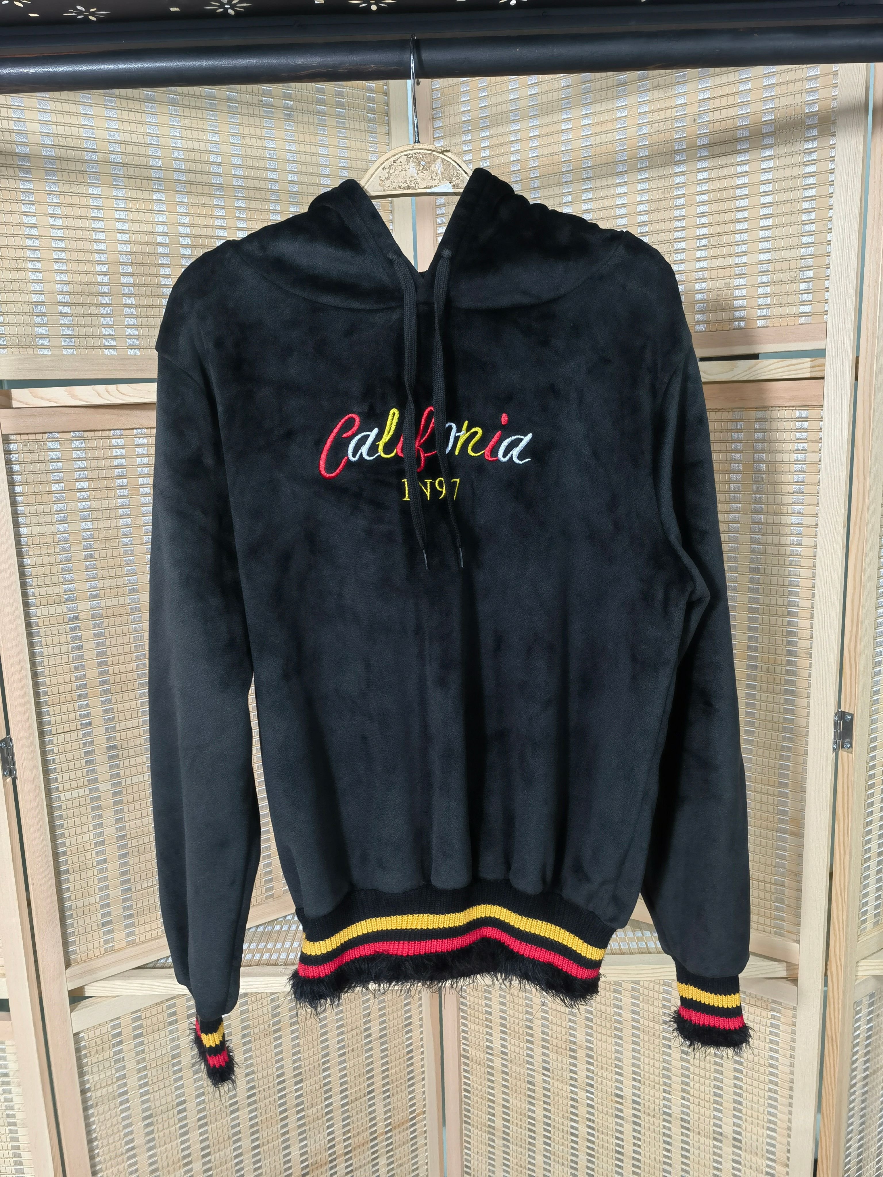 Wholesale High Quality Fashion Casual Sports Second Hand Gold Velvet Sweatshirt Used Clothes