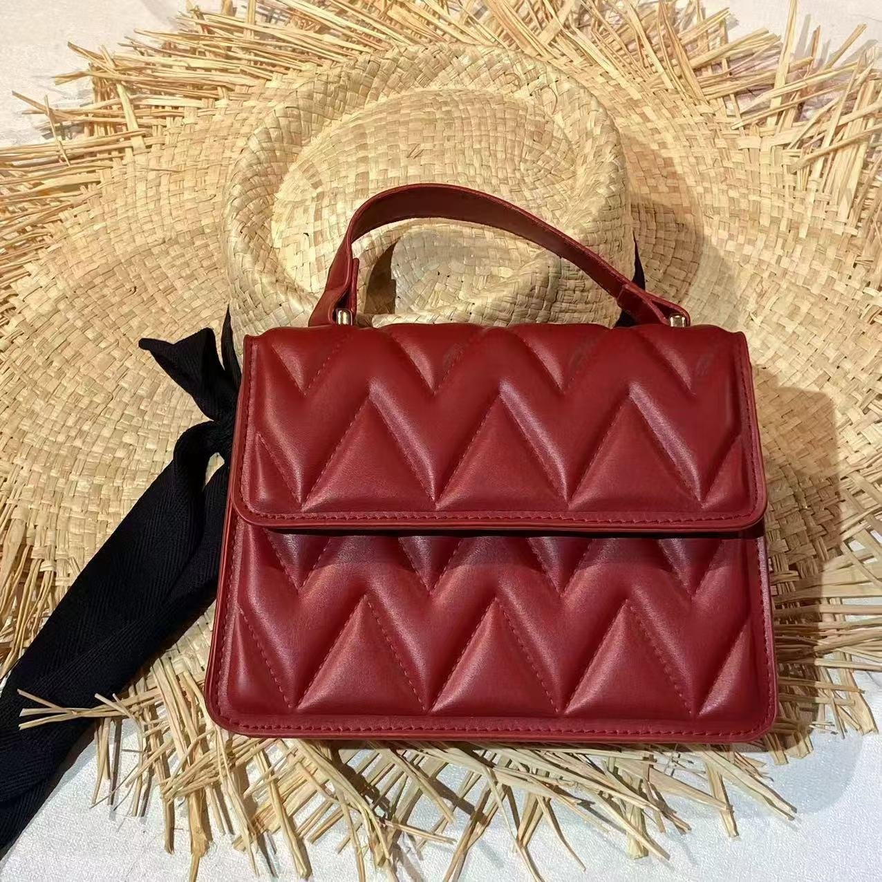 WO High Quality Mixed Packaging random Delivery Fashion Designers Inclined Shoulder Bag Clut Stock Lady Handbags Used Bags