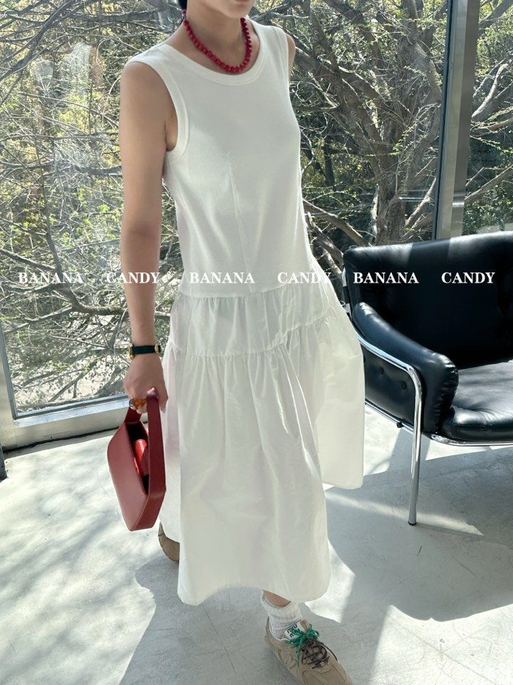 Wholesale Fashion Womens Dresses Ladies Dresses in Stock Sleeveless Ruffle Loose for Casual OEM 2024 Summer 1 Piece Natural