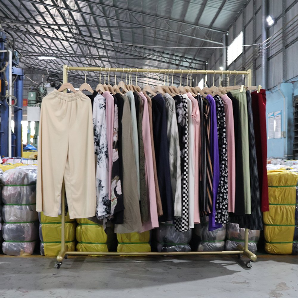 Premium dresses used clothes branded bundle thrift stores ladies second hand clothes with discount