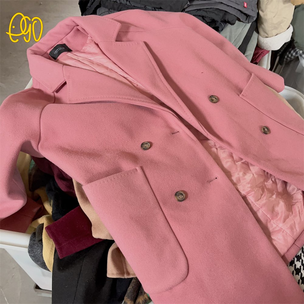 2024 Recycling Used Clothes Bales Secod Hand Lady Overcoat Clothes Second Hand Lady Short Overcoat for Woman