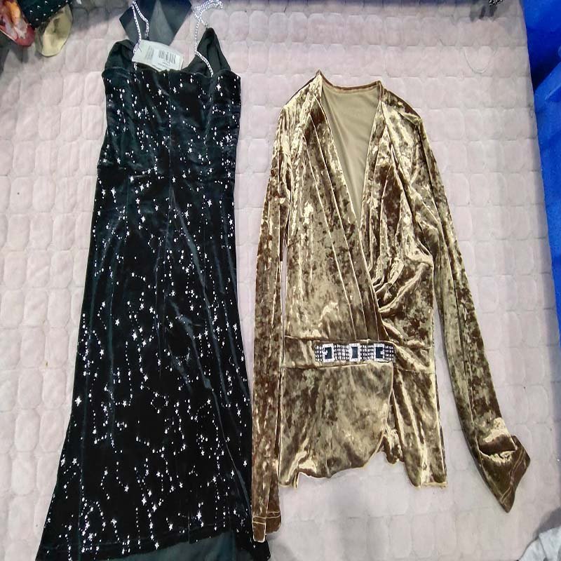 second hand bales golden velvet mix Winter Clothes Fashion Dress For Ladies used clothes