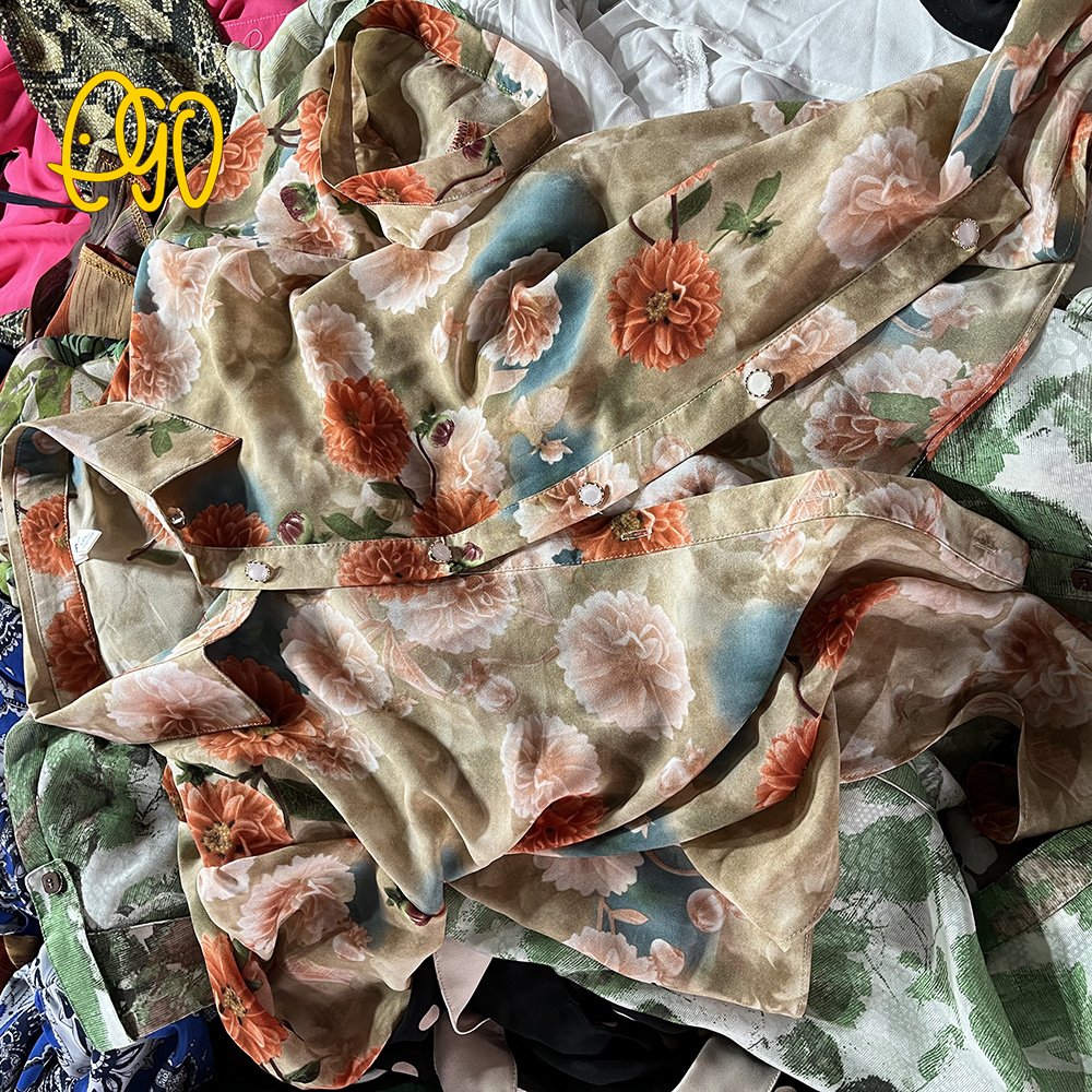 Wholesale 2nd Elder Women T-Shirts Used T-shirt For Women Mother Short Middle-aged Elderly Ladies Shirt Used Clothes Bales