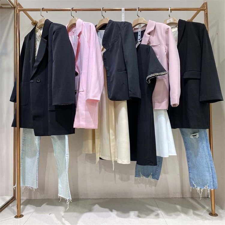 Used Discount Women's Clothing Wholesale Cut Label Fashion Autumn Women's Clothing Inventory Clearance