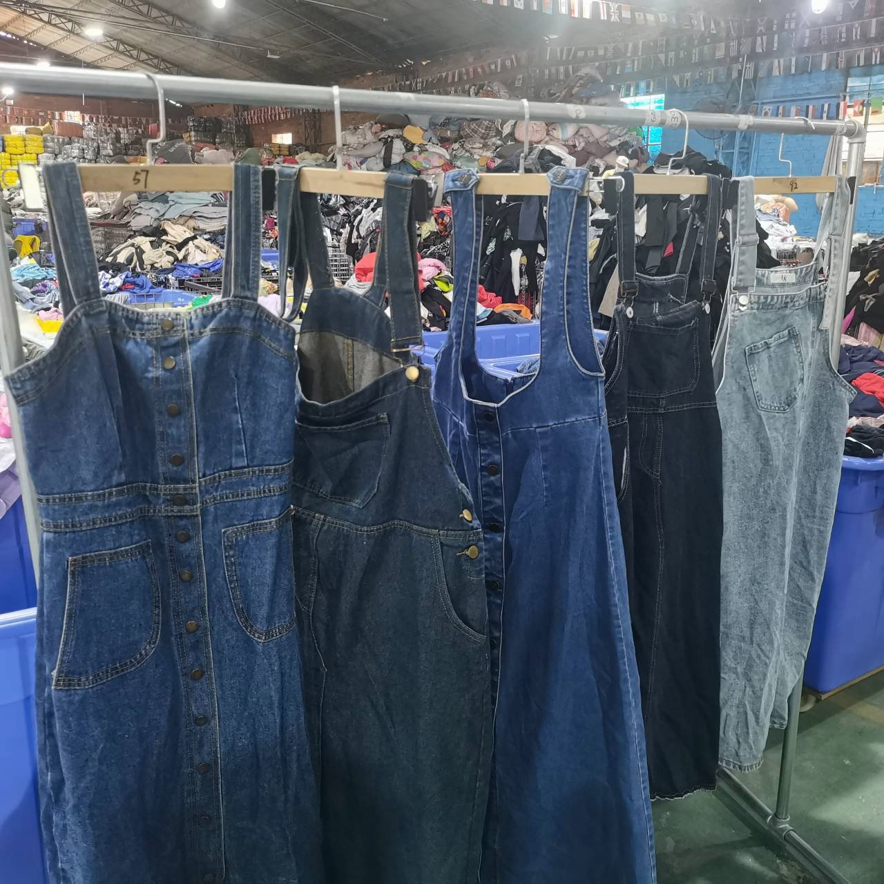 Factory sale jean skirts women's denim second hand denim skirt lady favorite beautiful denim suspender long skirt for women