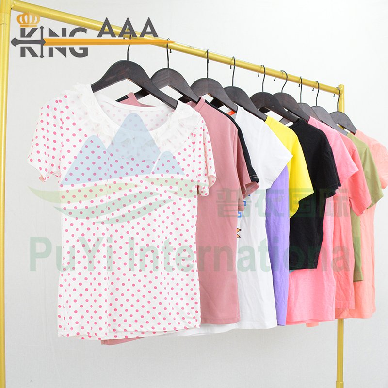 Wholesale Ladies T-Shirt Cotton Short Sleeve Shirts Summer Casual Tee Shirts Unisex Women Tees Used Second Hand Clothes Bales