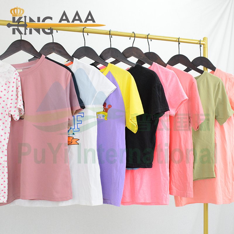Wholesale Ladies T-Shirt Cotton Short Sleeve Shirts Summer Casual Tee Shirts Unisex Women Tees Used Second Hand Clothes Bales