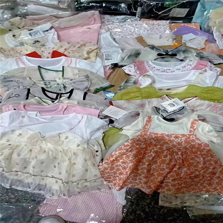 Boutique Mixed Baby and Toddler Girl's Clothing Boy's Clothing T-Shirt Top Dress Skirt Pants Stock for Children's Apparel