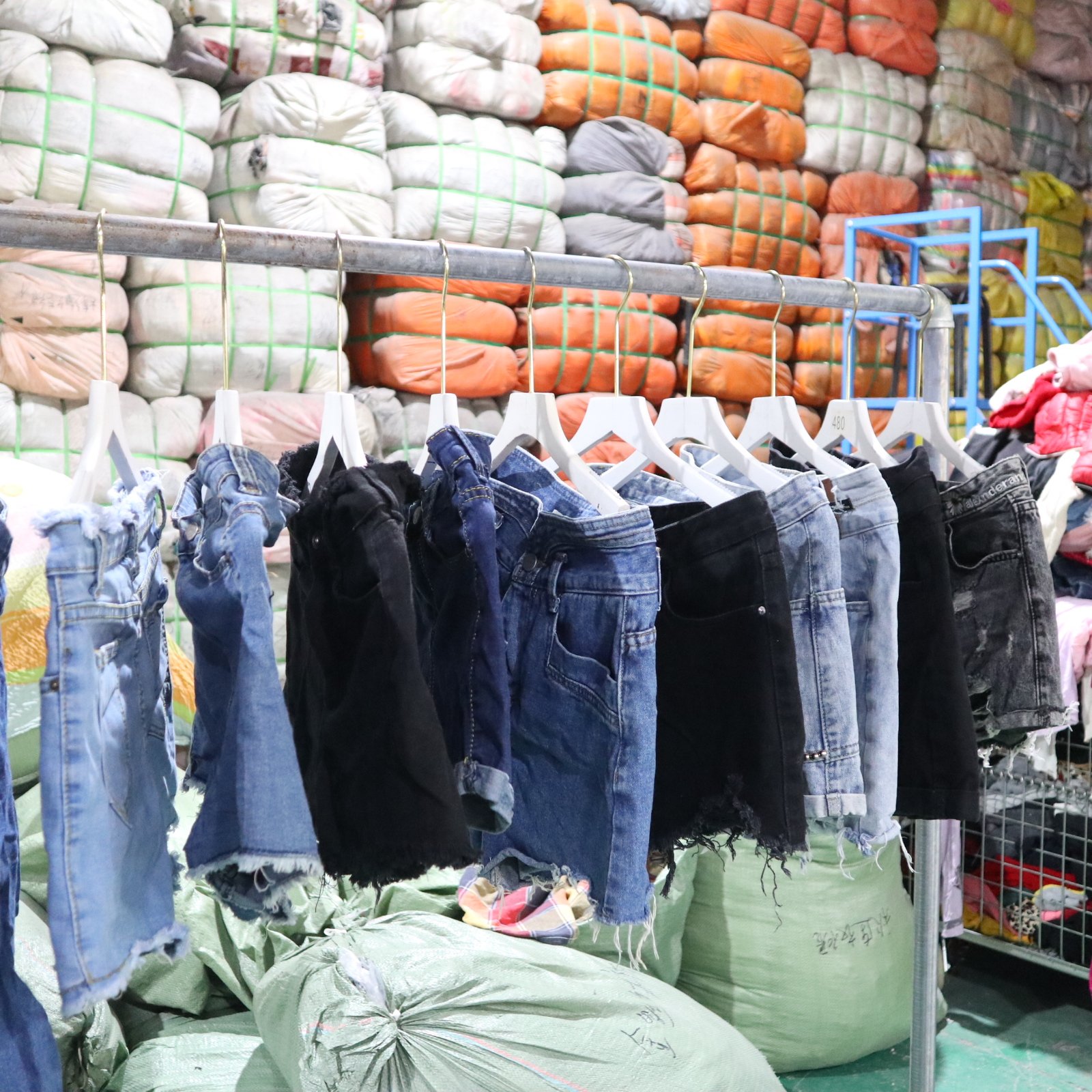 Second Hand Clothing Wholesale Used High Quality Summer Fashion Baggy Denim Shorts For Women Denim Stock