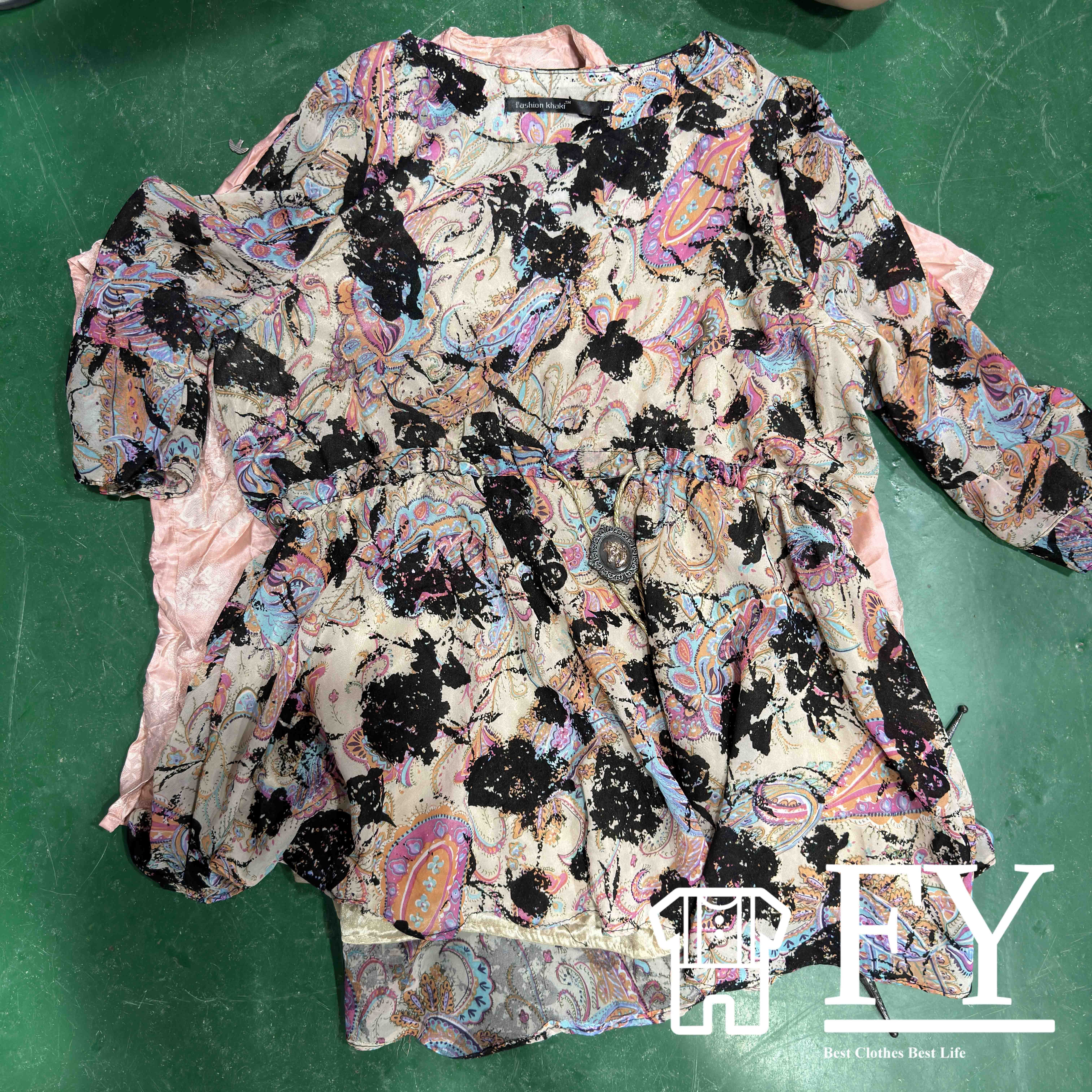 FengYang Wholesale High Quality Used Clothes Bales Used Ladies Silk Blouse Second Hand Branded Clothes China