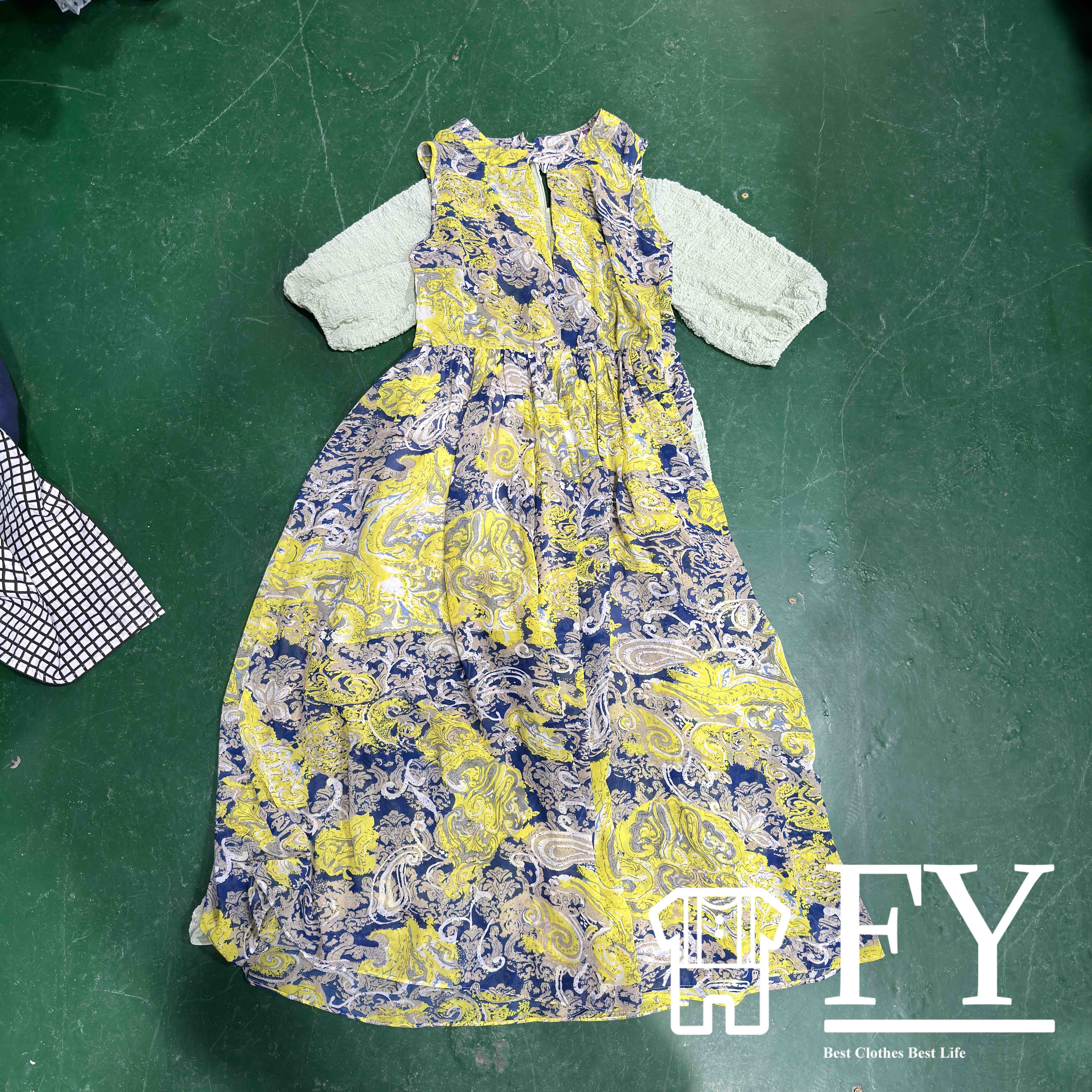 FengYang Ladies Silk Dress Vintage Used Clothes Bales Second Hand Clothing Korean